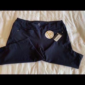 Womens’ Tail Golf Shorts
